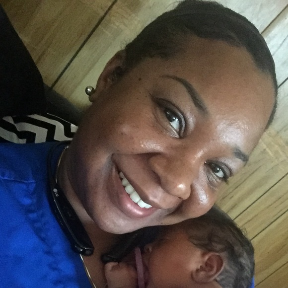 Profile Picture of Joy Morrison (@nicolet830) on Poshmark