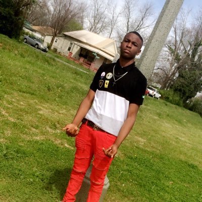 Profile Picture of Andrew  Five Mclester (@saksnation) on Twitter