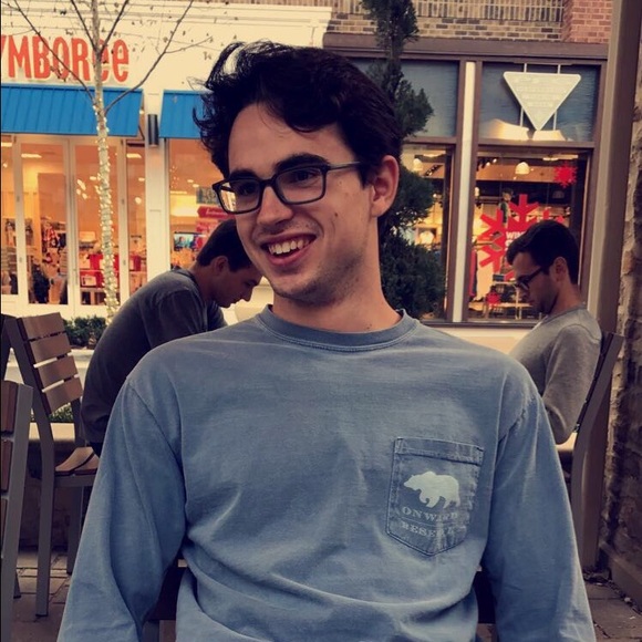 Profile Picture of Nick Peeples (@nickpeeples) on Poshmark