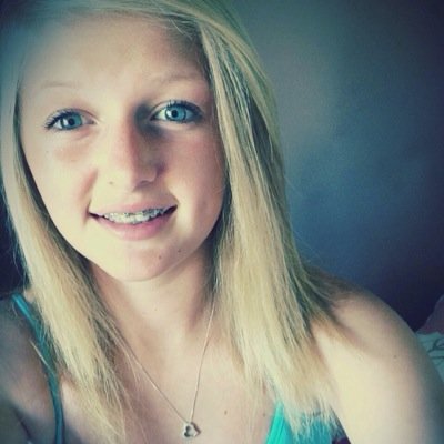 Profile Picture of Hollie Daniels (@holliedaniels17) on Twitter