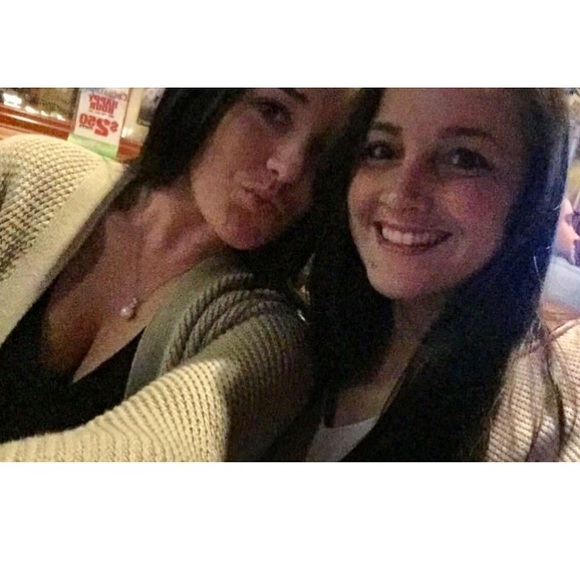 Profile Picture of Kelly Fleschner (@kayflesch) on Poshmark