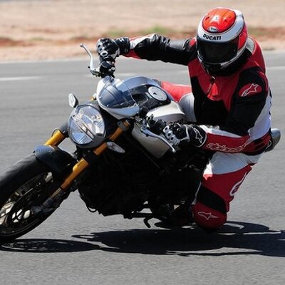 Profile Picture of David Deniz Miranda (@davideniz76) on Twitter