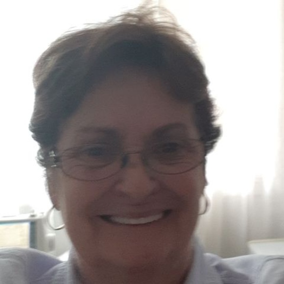 Nicole Dufresne - Poshmark Profile Picture of Nicole Dufresne (@dufresne46) on Poshmark