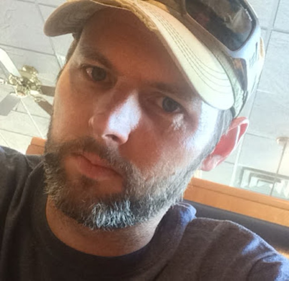 Profile Picture of Jason Hannen (@jajawa70) on Poshmark