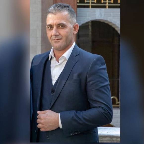 Profile Picture of Orhan Acar (@orhanacar) on Poshmark