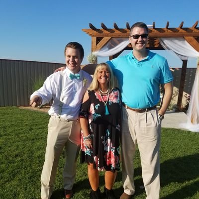Profile Picture of Kristi Duncan (@ktortelladuncan) on Twitter