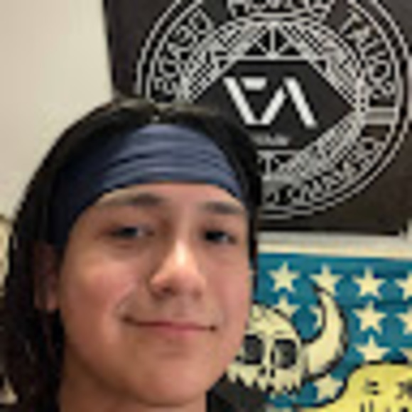 Profile Picture of Joe Ramirez (@joeramirez103) on Poshmark