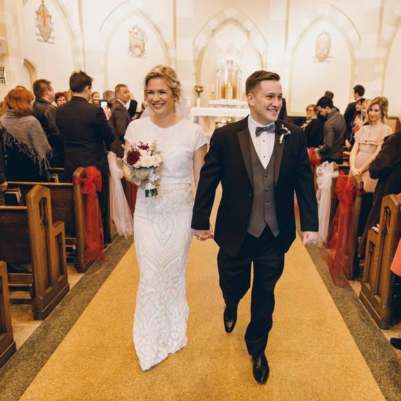 Profile Picture of Ania Bowness (@aniabowness) on Poshmark