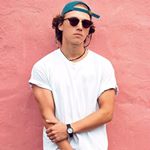 Profile Picture of Sam Lupo (@fruitlupsforbreakfast) on Instagram