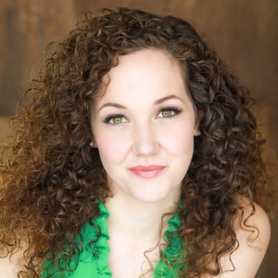 Profile Picture of Olivia Hacker (@LiviaHackerSing) on Twitter