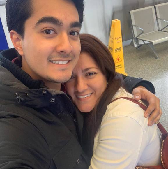 Profile Picture of Tatiana Alvarez (@tasaarus) on Poshmark