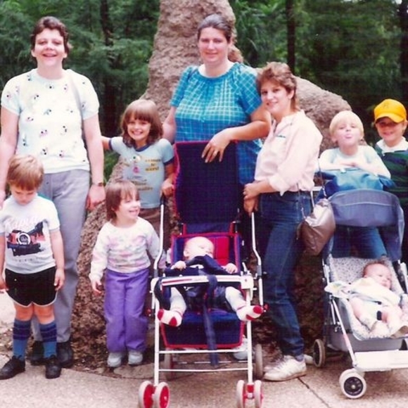 Profile Picture of Karen Adamchik (@karenadamchik) on Poshmark