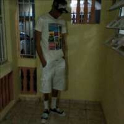 Profile Picture of Jon Pizarroon Twitter