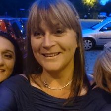 Profile Picture of Joanne Hull (@JoannehullRobin) on Twitter