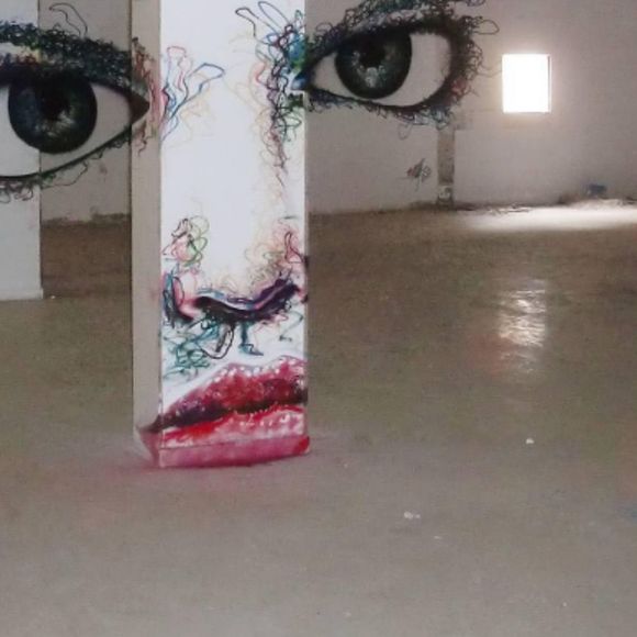 Profile Picture of A Ambriz (@happy2dinow) on Poshmark