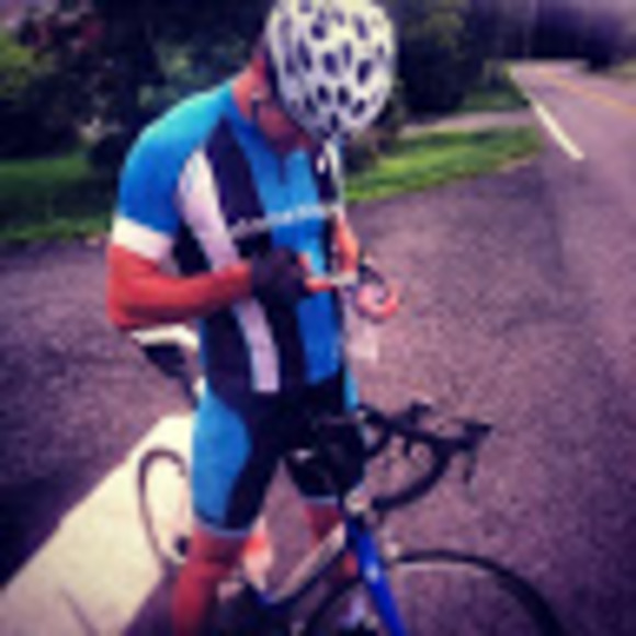 Profile Picture of Andrew Dewey (@andrewdewey) on Poshmark