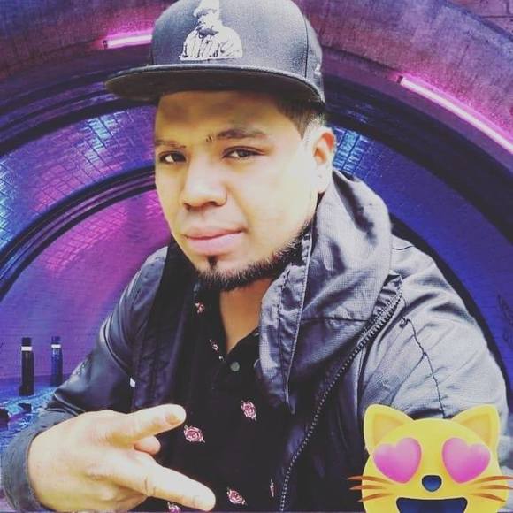 Profile Picture of Ariel Chan (@yonychan196) on Poshmark