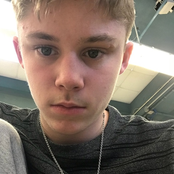 Profile Picture of Aidan Sullivan (@aids32404) on Poshmark