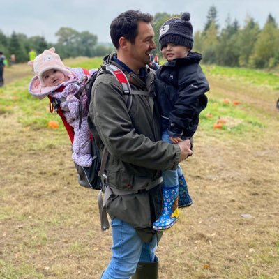 Profile Picture of The Dad Booth - Al Booth (@aeae76) on Twitter