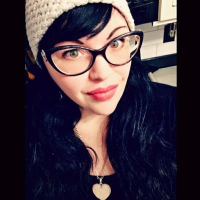 Profile Picture of Katie Hill (@m_kathleen_h) on Twitter