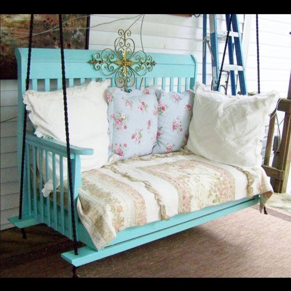 Profile Picture of Kim Wolff (@krw1972) on Poshmark