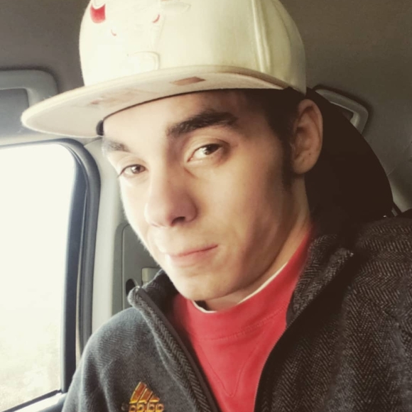 Profile Picture of Thomas Bevins (@thomasbevins) on Poshmark