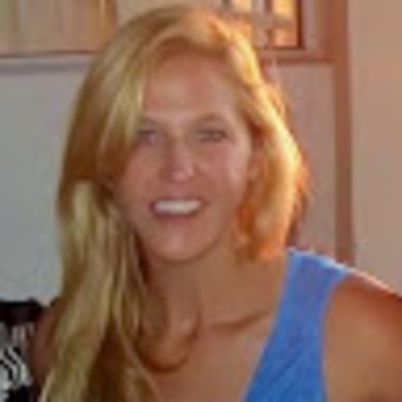Profile Picture of Pam Jensen (@pamojensen1) on Poshmark