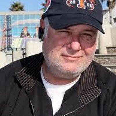 Profile Picture of Jim Margaret (@@TheMoose1001) on Twitter