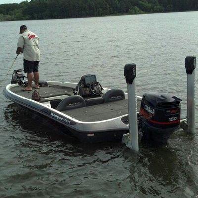 Profile Picture of Josh Whitford (@JWhitford327) on Twitter