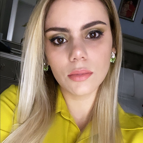 Profile Picture of Jael Rodriguez (@jjaelrodriguez) on Poshmark