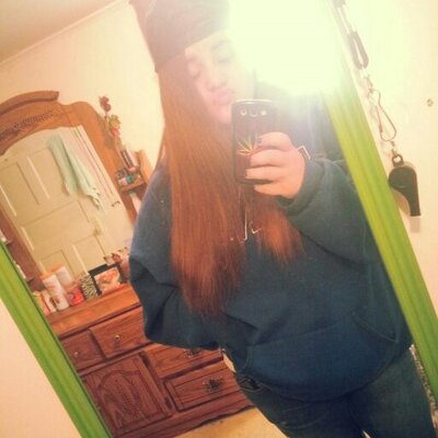 Profile Picture of Brooke Locklear (@Bookie1296) on Twitter