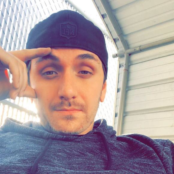 Profile Picture of Jeremy Cinader (@jeremyc9988) on Poshmark