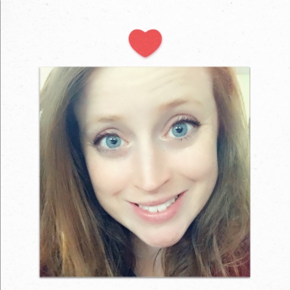 Profile Picture of Haley Miner (@minerh3) on Poshmark