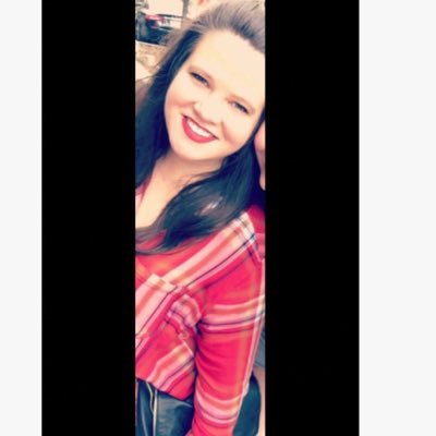 Profile Photo of Meghan Hodges (@meggieeggie0202) on Twitter