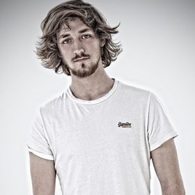 Profile Picture of cameron davies (@camcdavies) on Pinterest