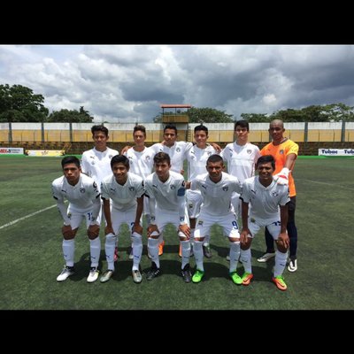 Profile Picture of Christopher Navas (@Chris24_navas) on Twitter