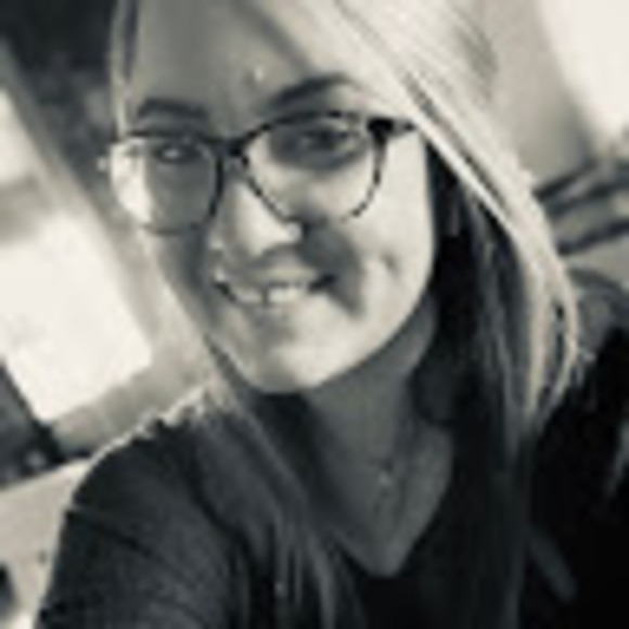 Profile Picture of Grace Baumel (@gbaumel065) on Poshmark