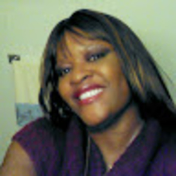 Suzette Randall-lopez - Poshmark Profile Picture of Suzette Randall-lopez (@srandalllopez) on Poshmark