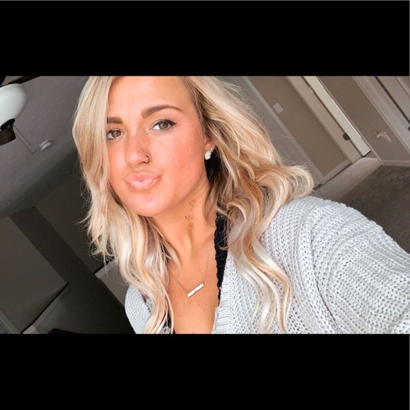 Profile Picture of Bailey Doyle (@baileymd8) on Poshmark