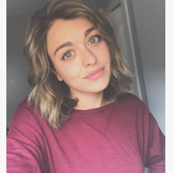Profile Picture of Mia Nordick (@mianordick) on Poshmark