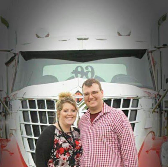 Profile Picture of Thomas Knapp (@knapptom12) on Poshmark