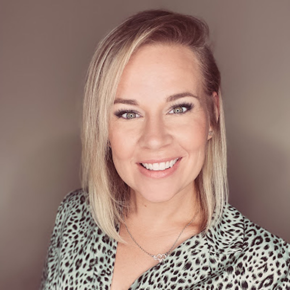 Profile Picture of Crystal Barancik (@crystaljeanrae) on Poshmark