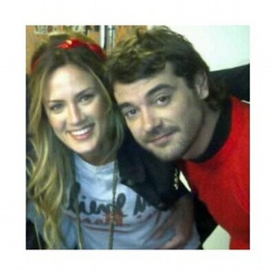 Profile Picture of Floor Chaves ♥ (@LocaxPauyPeter) on Twitter