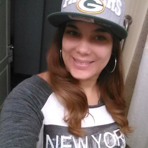 Profile Picture of Danielle Butler (@demeshiasixcolorgirls85) on Myspace