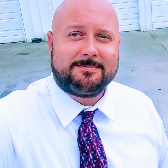 Profile Picture of James Barnes (@barnesjim8) on Poshmark