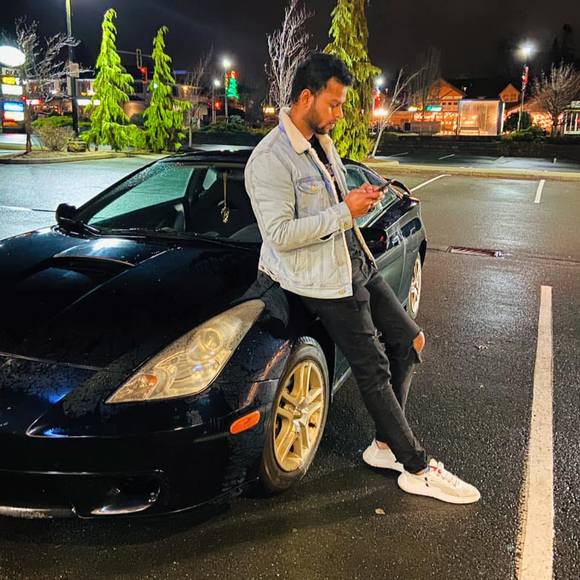 Profile Picture of Dev Kumar (@devkumar) on Poshmark