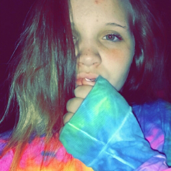 Profile Picture of Tori Parton (@tj_parton123) on Poshmark