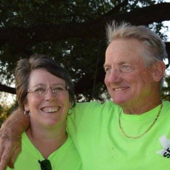 Profile Picture of Jeanette Scott (@jeanettescott) on Poshmark