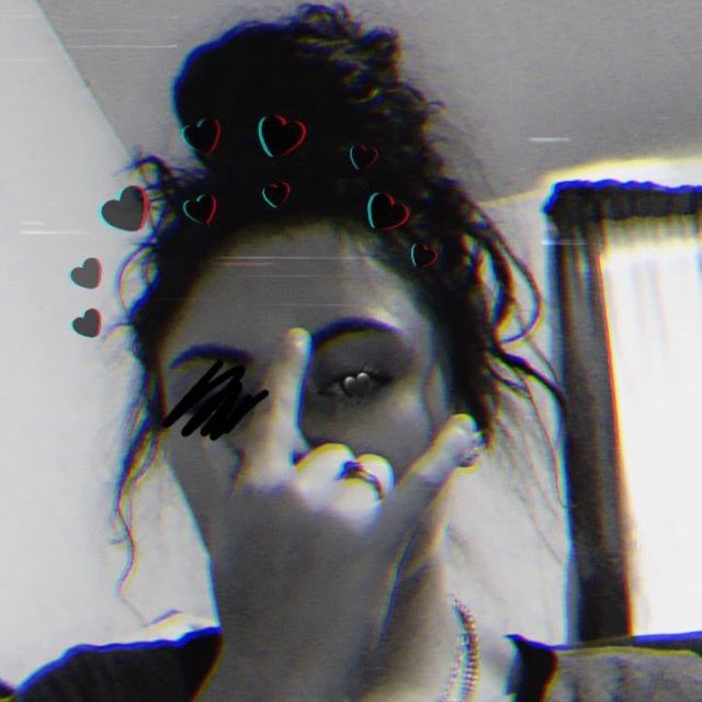 Profile Picture of Elisabeth Hanson👽💙 (@bxbyylizzy) on Tiktok