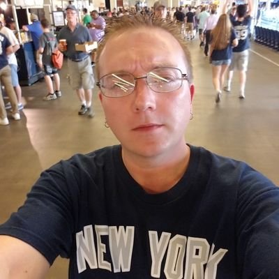 Profile Picture of William Gawron (@Willdawgz1982) on Twitter